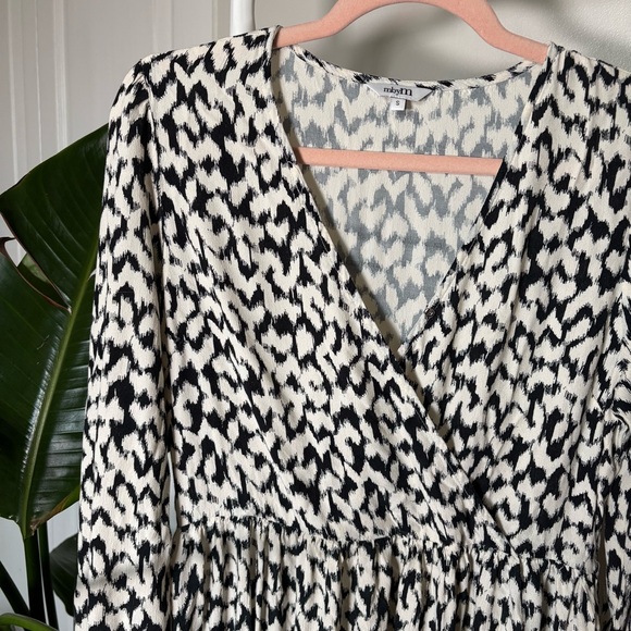 3/10$ 🌷 The Bay mbyM Maikki Printed Surplice Midi Dress Ohara Print - Picture 5 of 9